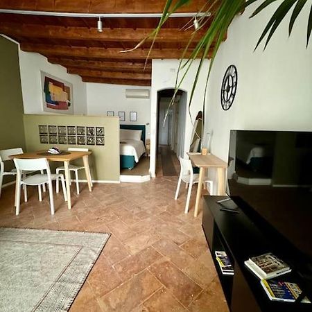 Splendido Bilocale In Via Madonnina, Zona Brera Apartment Milan Bagian luar foto